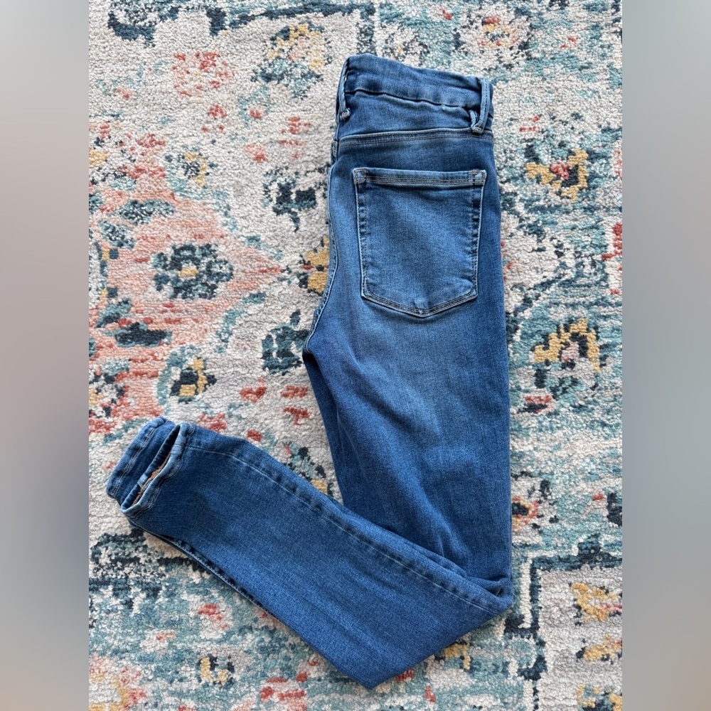 Good American Skinny Jeggings
Size Medium